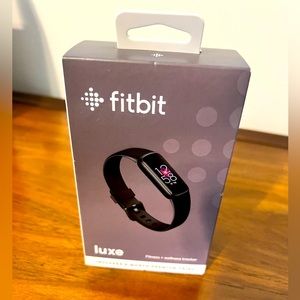 NWT Black Fitbit Luxe Wellness Watch